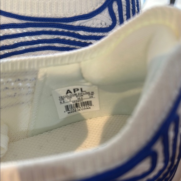 APL Women's Techloom Zipline - Ivory and Cobalt - Picture 4 of 4